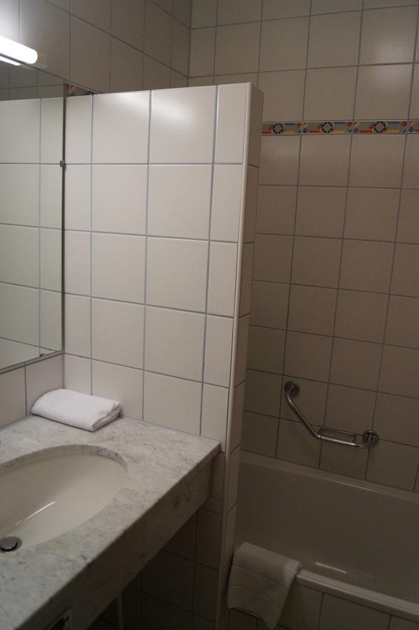 Burgau Gasthof Zum Hirschen מראה חיצוני תמונה
